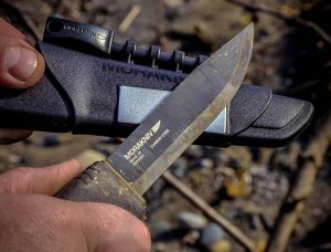 Mora Bushcraft black Survival